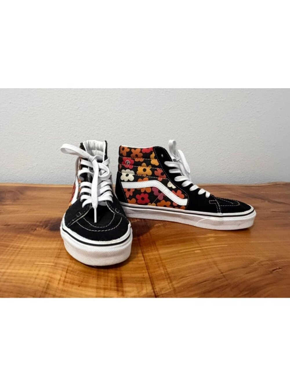 Vans Floral Print High Top Black Classic Skate Sneakers Women's Size 7.5
